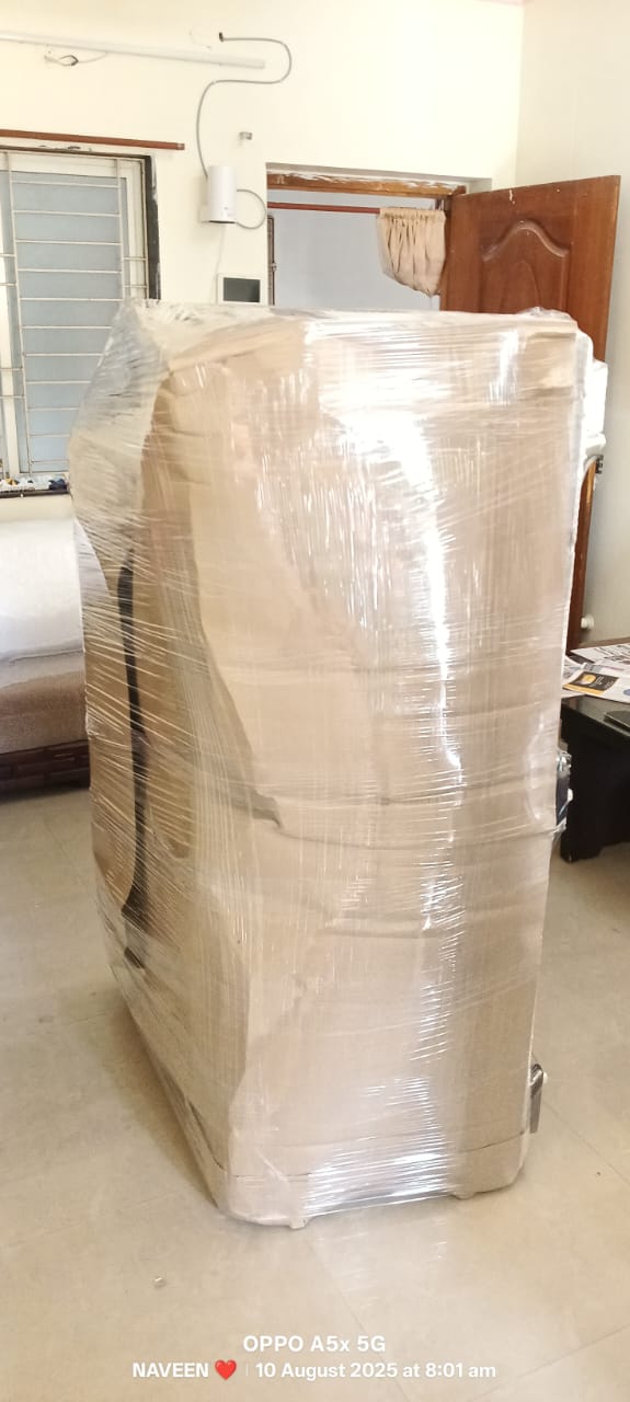 Safe weight-distributed stacking of corrugated cartons inside container